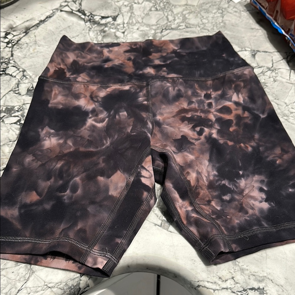 Exercise shorts